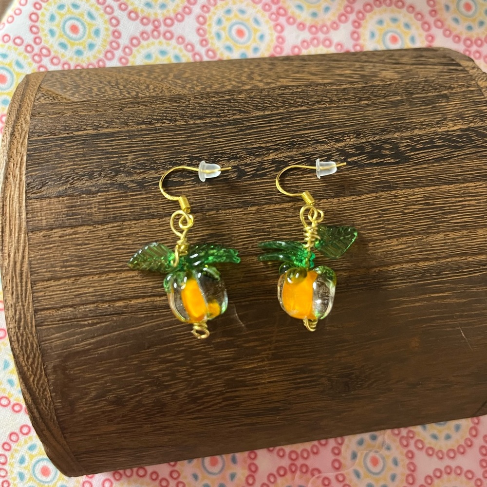 Peach/persimmons lampglass earrings 925 plated